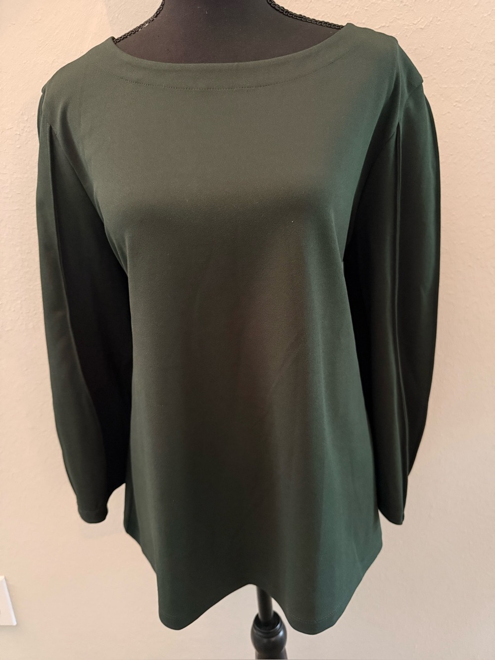 Ann Taylor Dark Green Long Sleeve Boatneck Top